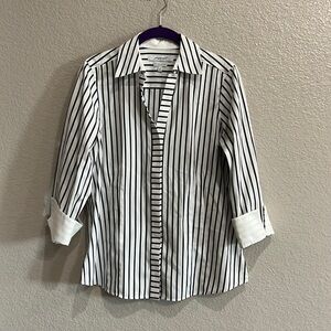 Fox Croft NYC Blue White Striped‎ 3/4 Sleeve Button Down Blouse Non Iron